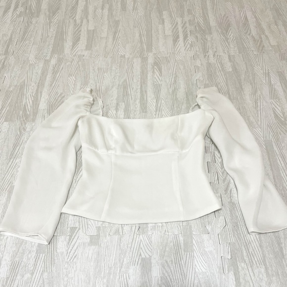 Wilfred Aritzia Fitted Blouse in white size XS - Picture 13 of 15